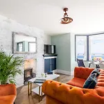 The Boat House Luxury * Scarborough