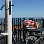 The Boat House Luxury * Scarborough