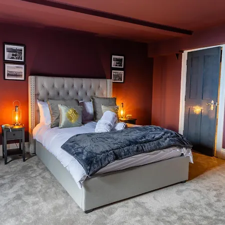 The Boat House Luxury Scarborough
