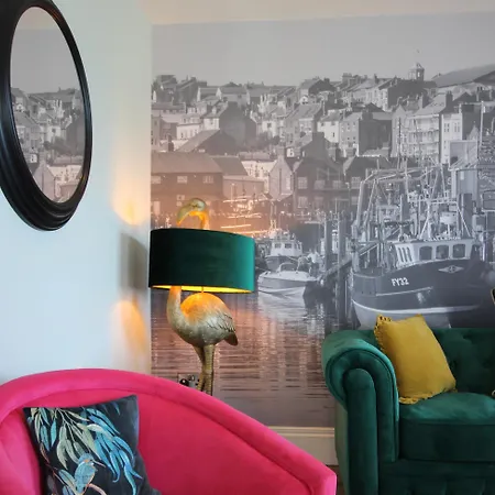 The Boat House Luxury * スカーバラ