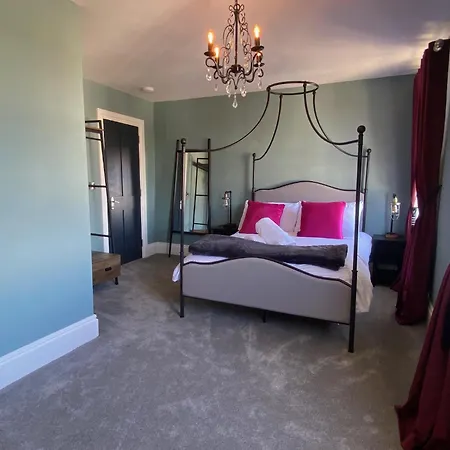 The Boat House Luxury
