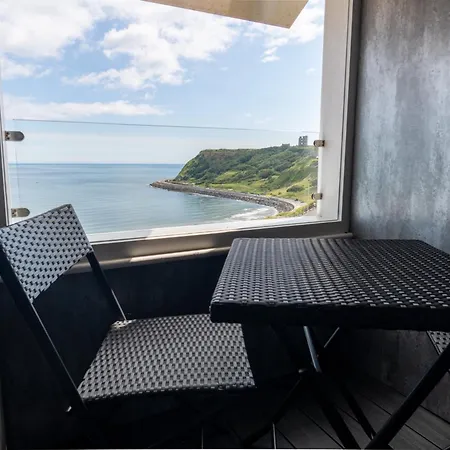 The Boat House Luxury Apartment Scarborough