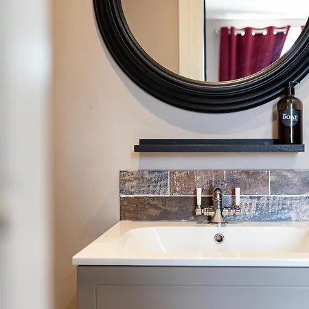 The Boat House Luxury スカーバラ