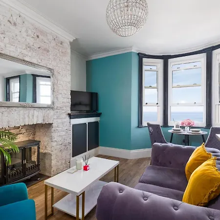 The Boat House Luxury Scarborough