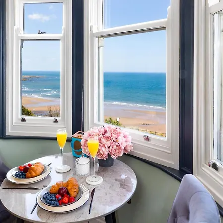 The Boat House Luxury アパート