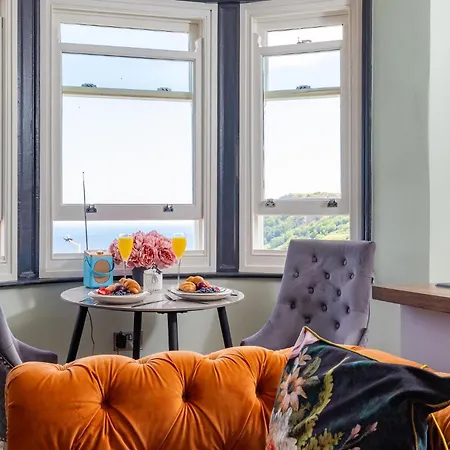 The Boat House Luxury *