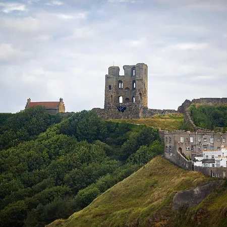 The Boat House Luxury * Scarborough