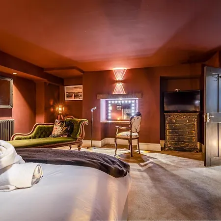 The Boat House Luxury