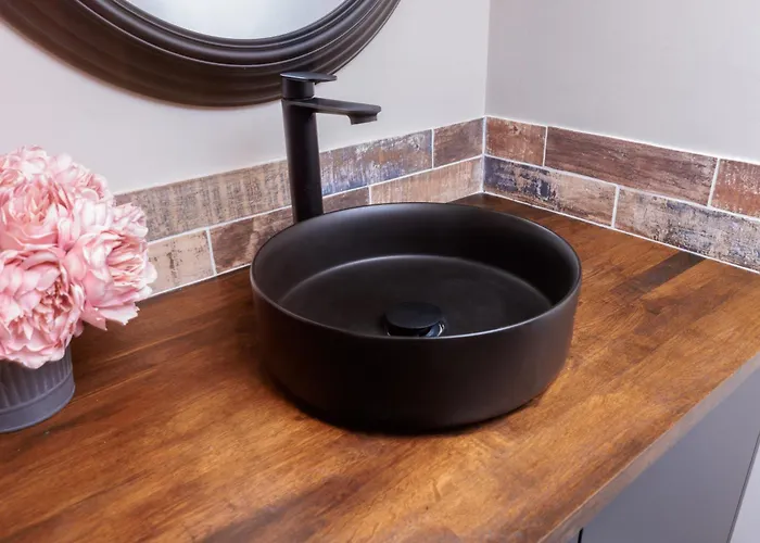 The Boat House Luxury *