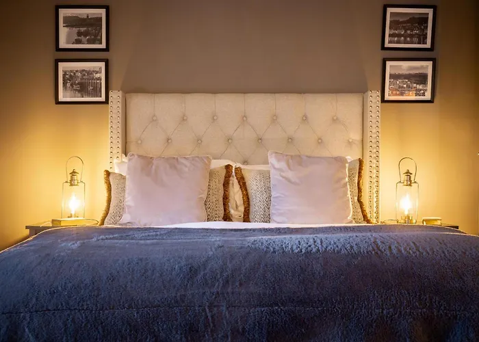 The Boat House Luxury * Scarborough