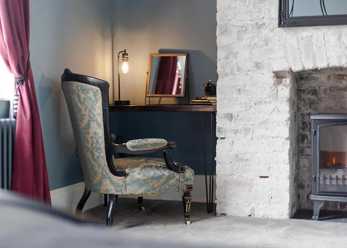 The Boat House Luxury *