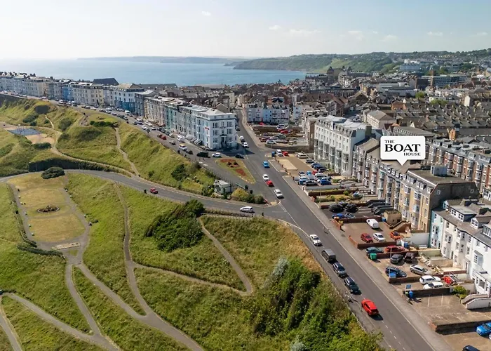 The Boat House Luxury