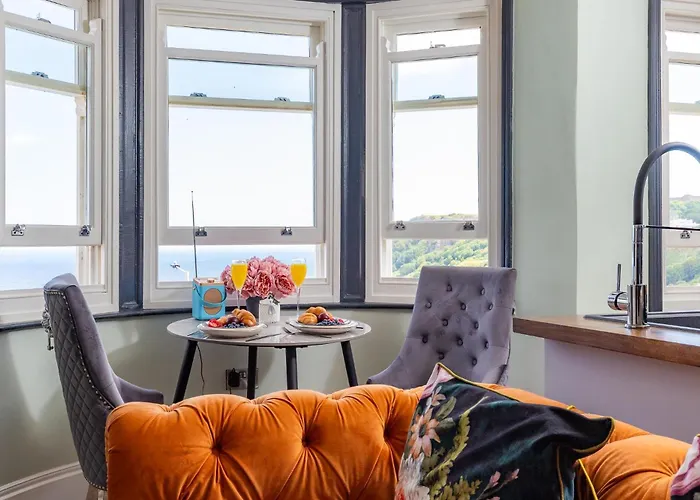 The Boat House Luxury *