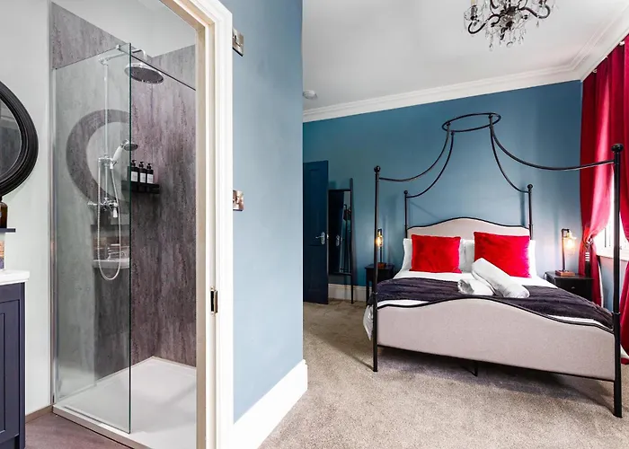 The Boat House Luxury * Scarborough