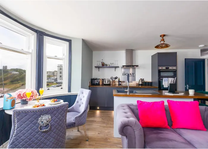 The Boat House Luxury *