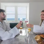 The Boat House Luxury Apartment Scarborough