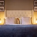 The Boat House Luxury * Scarborough