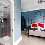 The Boat House Luxury * Scarborough